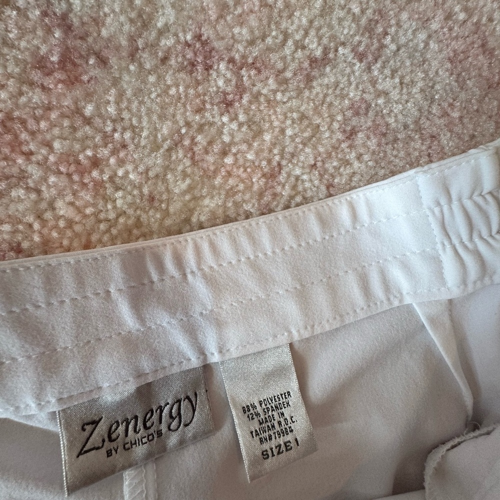 Chico's Zenergy Women’s Bottom Bundle (Size 1) - Picture 5 of 5